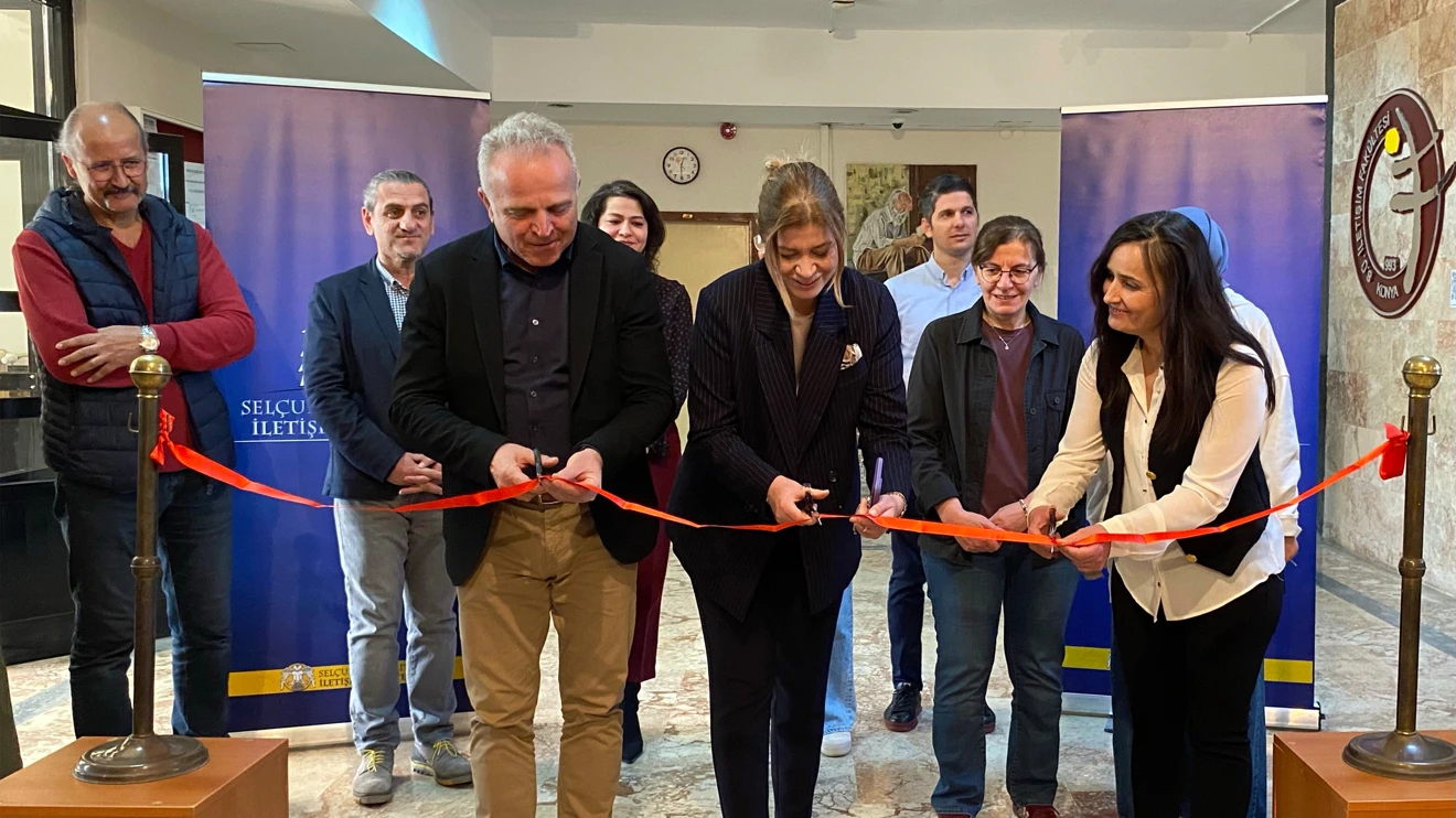 İletişim Fakültesinde “Yüzleşme” adlı sergi açıldı